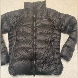 Patagonia Women's Dark Puffer Jacket